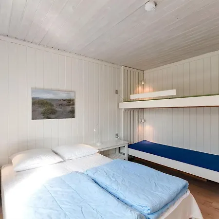 Apartment Ara - 700m From The Sea In Nw Jutland By Interhome